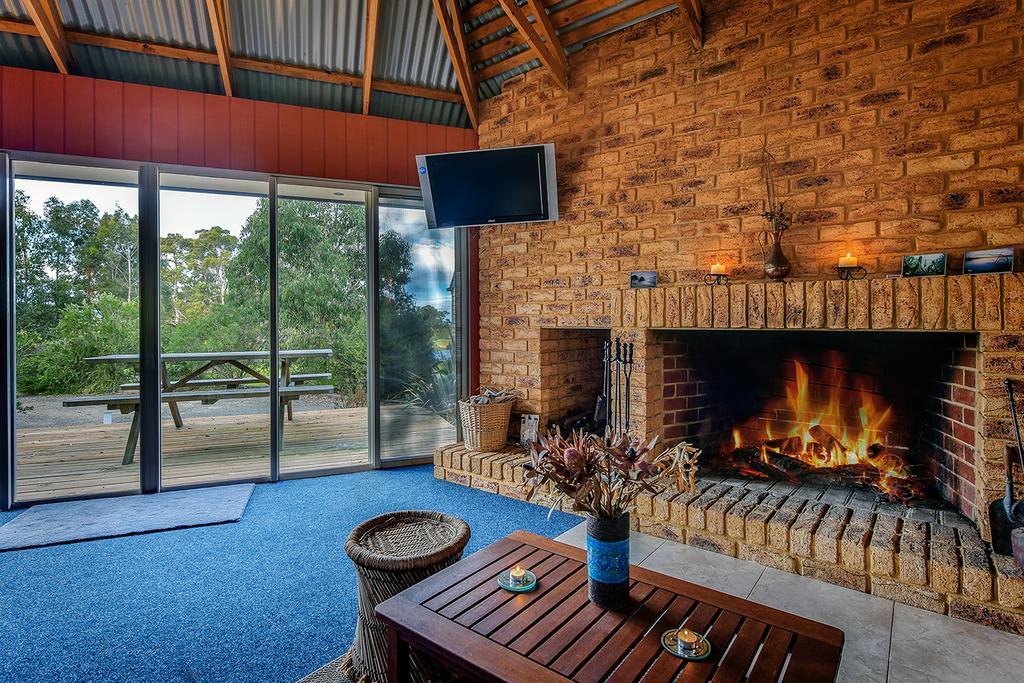 Waverley House Cottages Lakes Entrance Esterno foto